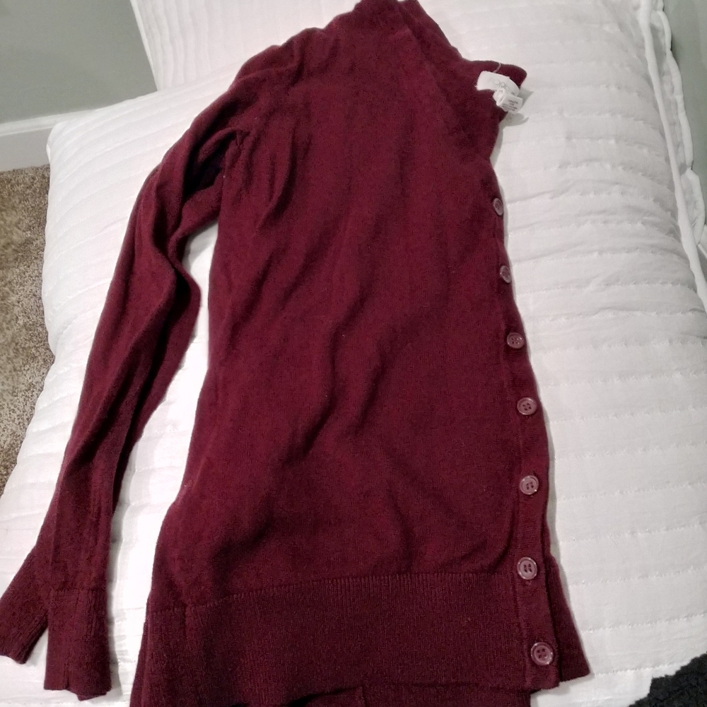 Women's button v-neck